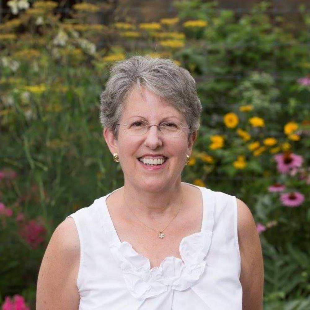 Meet your Posher, Nancy